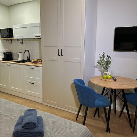 Sky Tower Apartments ワルシャワ エクステリア 写真
